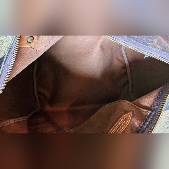 Louis Vuitton Speedy 35 Boston Bag - Picture 11 of 11